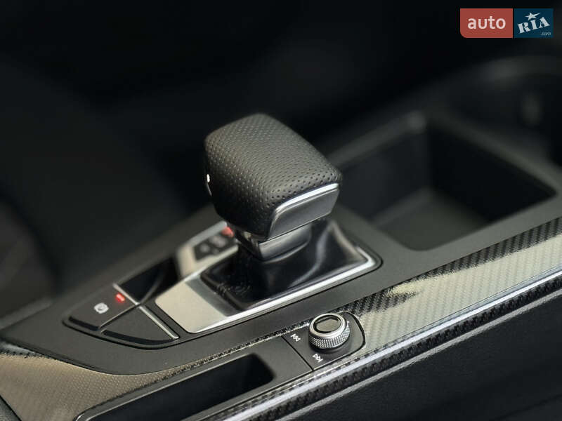 Універсал Audi A4 2021 в Трускавці