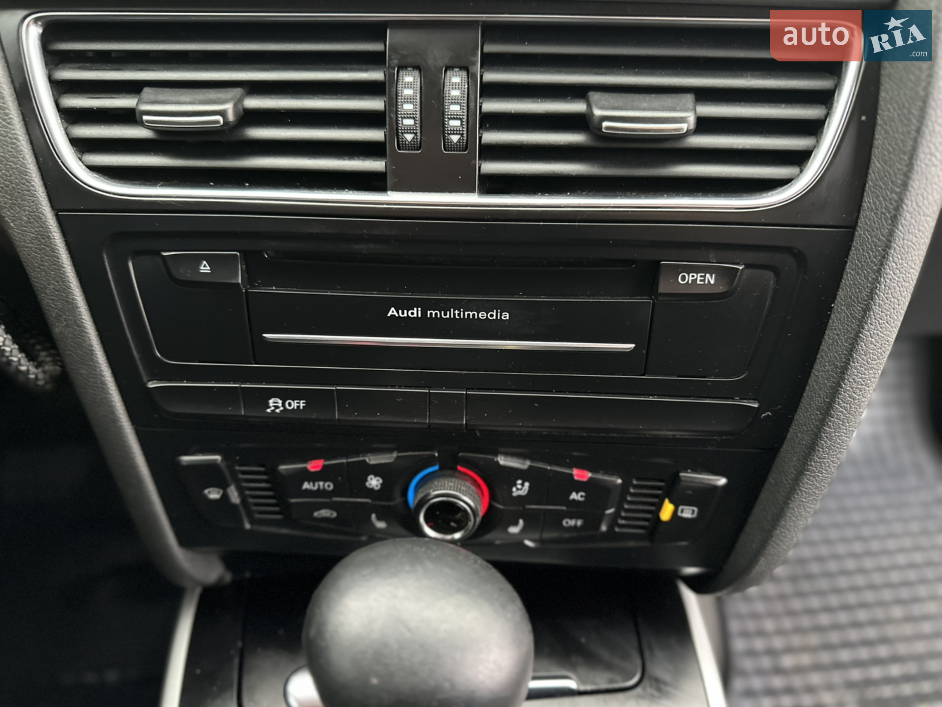 2011 Audi A4 - мініатюра 11
