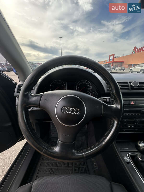 Универсал Audi A4 2003 в Киеве