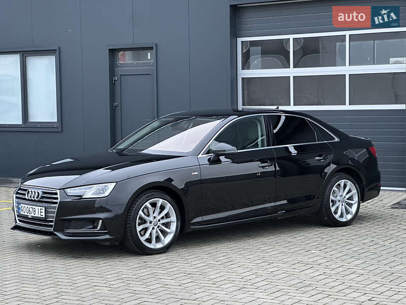 Седан Audi A4 2018 в Мукачево
