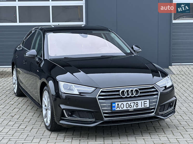 Седан Audi A4 2018 в Мукачево