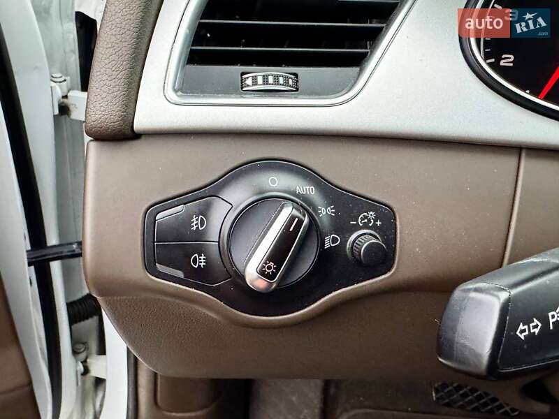 Седан Audi A4 2015 в Києві фото 42 Седан Audi A4 2015 в Києві