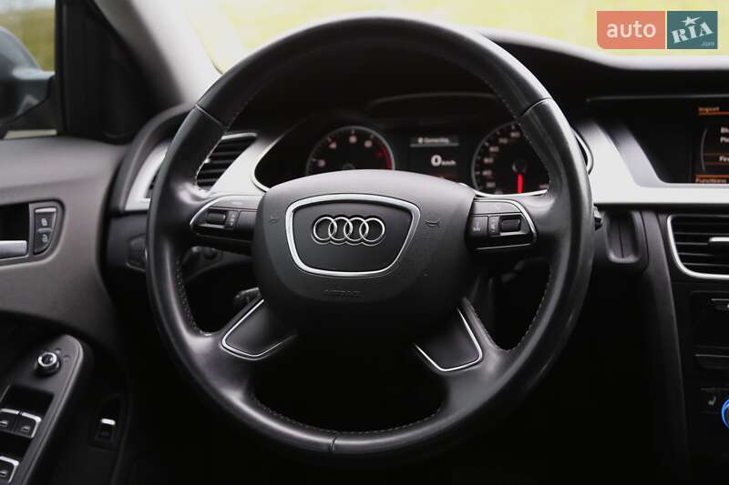 Седан Audi A4 2013 в Києві