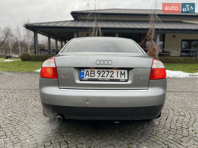 Седан Audi A4 2003 в Жовкві
