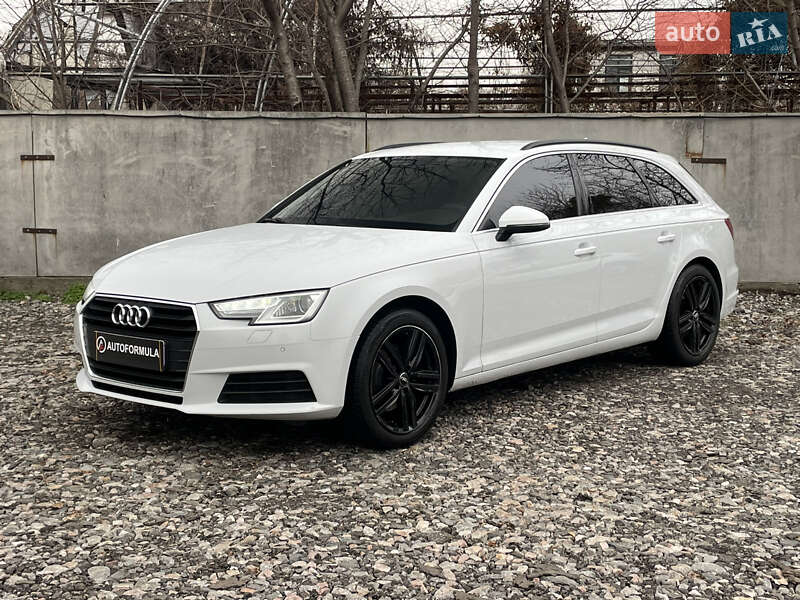 Универсал Audi A4 2018 в Киеве
