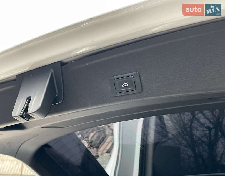 Универсал Audi A4 2018 в Киеве