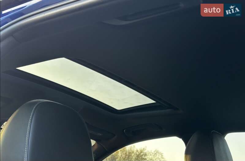 Седан Audi A4 2015 в Нових Санжарах