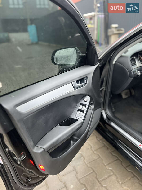 Седан Audi A4 2014 в Сокирянах