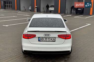 Седан Audi A4 2013 в Виннице