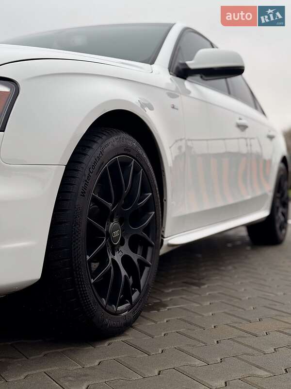 Седан Audi A4 2013 в Виннице