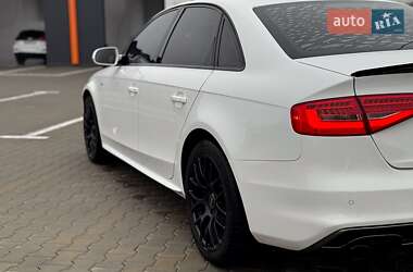 Седан Audi A4 2013 в Виннице