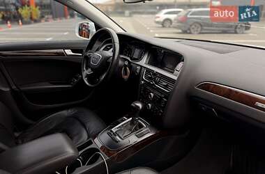 Седан Audi A4 2013 в Виннице