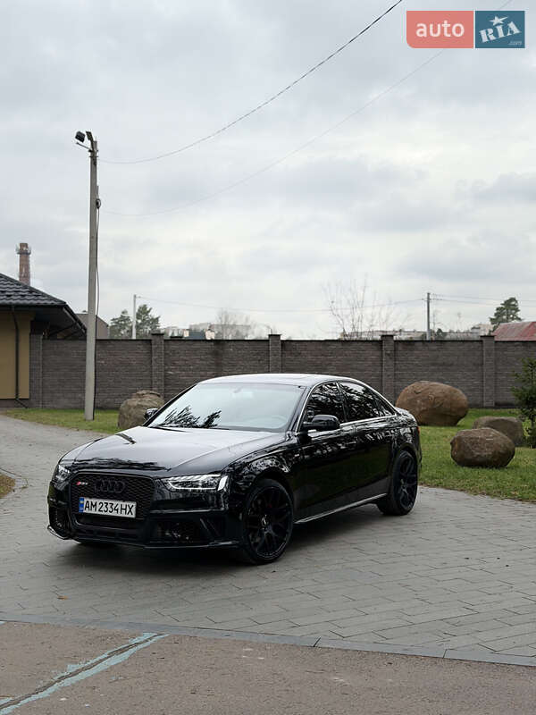 Седан Audi A4 2013 в Житомирі