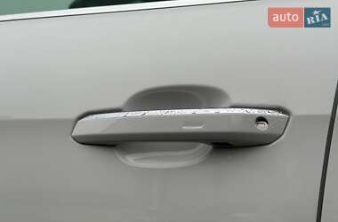 Седан Audi A4 2023 в Виннице