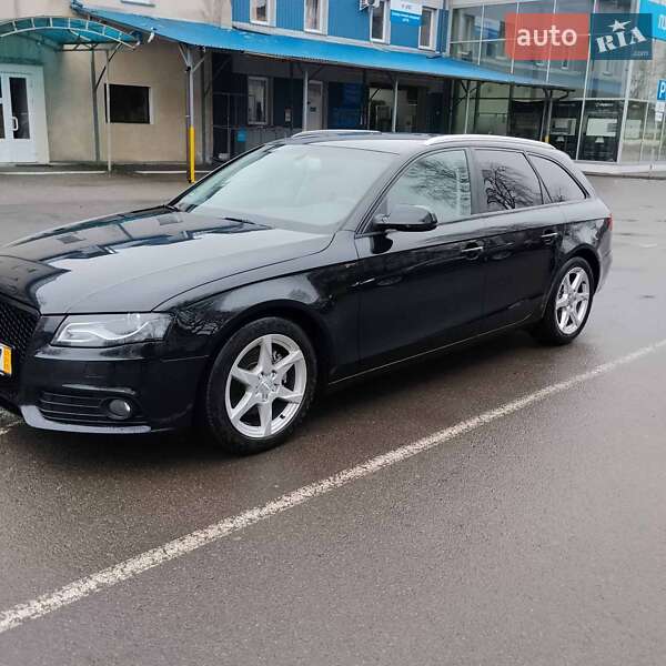 Універсал Audi A4 2011 в Івано-Франківську
