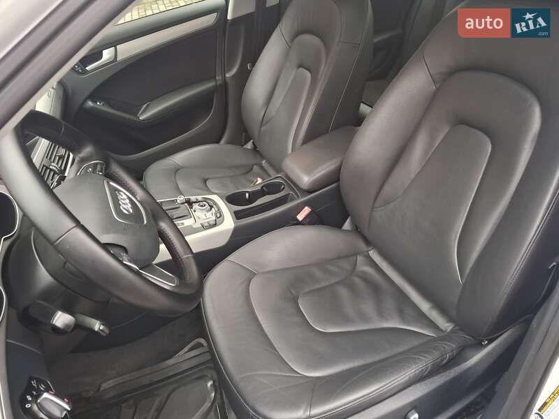 Седан Audi A4 2014 в Каменец-Подольском