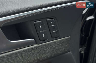 Седан Audi A4 2016 в Киеве