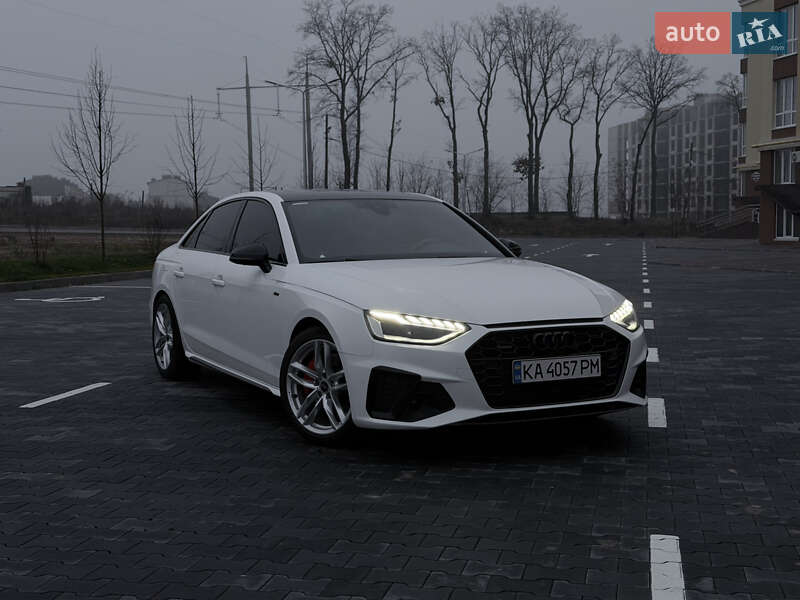 Седан Audi A4 2023 в Киеве