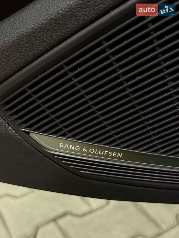 Седан Audi A4 2020 в Днепре