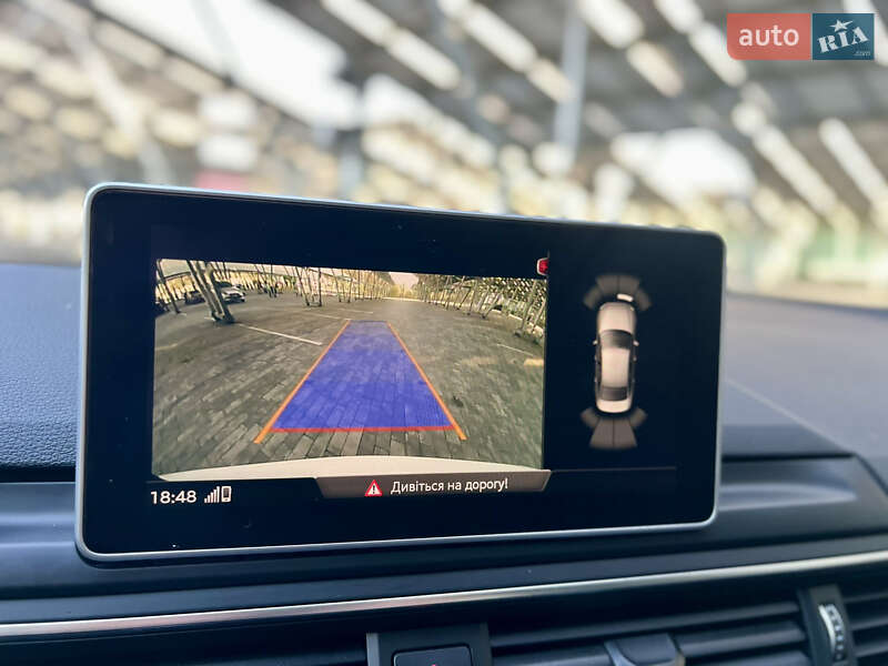 Седан Audi A4 2017 в Львове