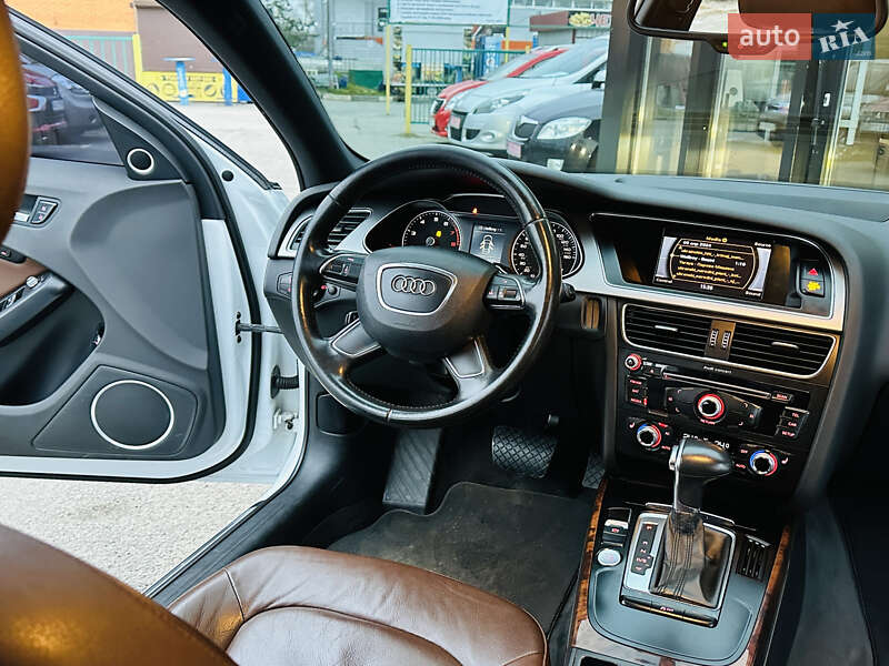 Седан Audi A4 2013 в Харкові