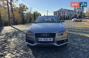 Седан Audi A4 2010 в Києві