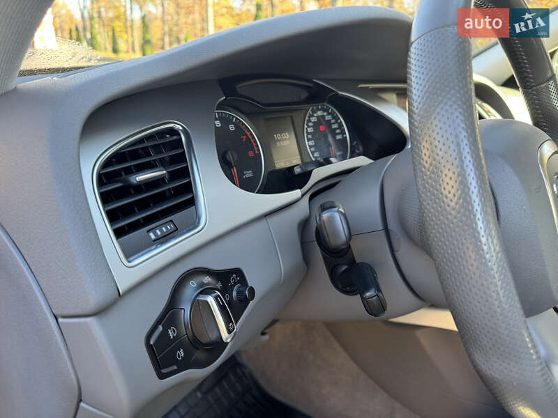Седан Audi A4 2010 в Киеве фото 14 Седан Audi A4 2010 в Киеве