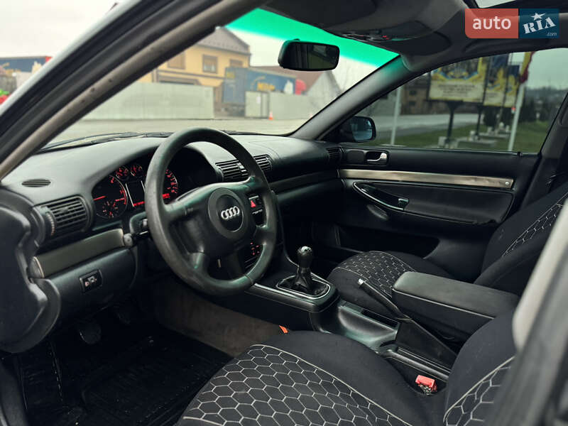 Универсал Audi A4 1999 в Черновцах