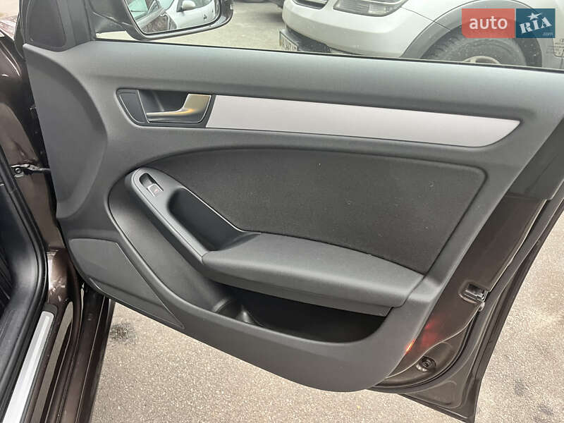 Универсал Audi A4 2015 в Киеве фото 16 Универсал Audi A4 2015 в Киеве