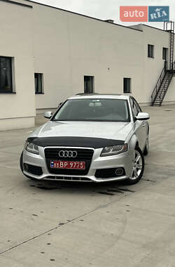 Седан Audi A4 2010 в Луцьку