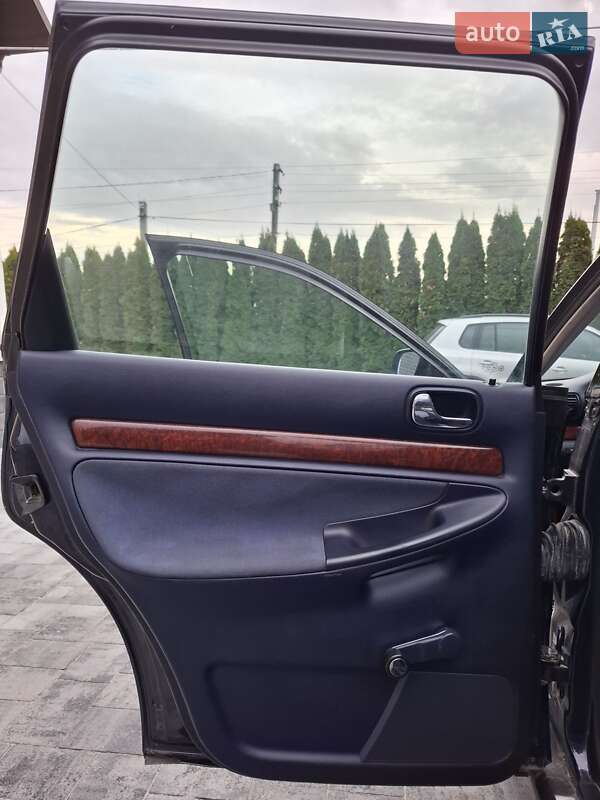 Универсал Audi A4 2000 в Черновцах