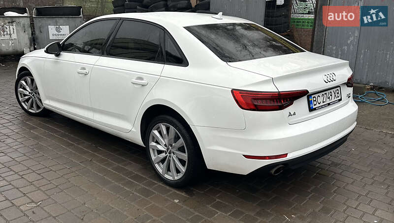 Седан Audi A4 2017 в Львове