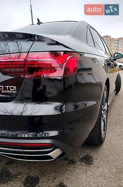 Седан Audi A4 2022 в Киеве