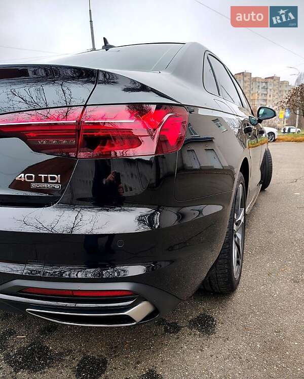Седан Audi A4 2022 в Києві