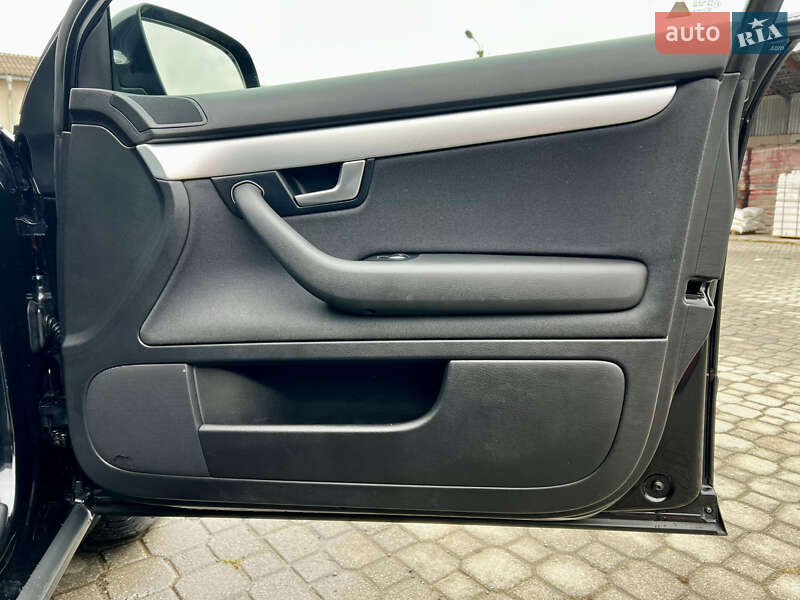 Седан Audi A4 2006 в Надворной