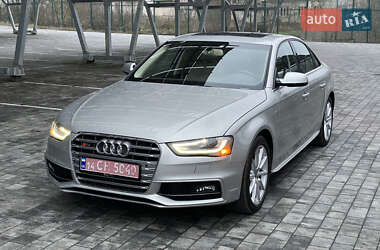 Седан Audi A4 2013 в Львові