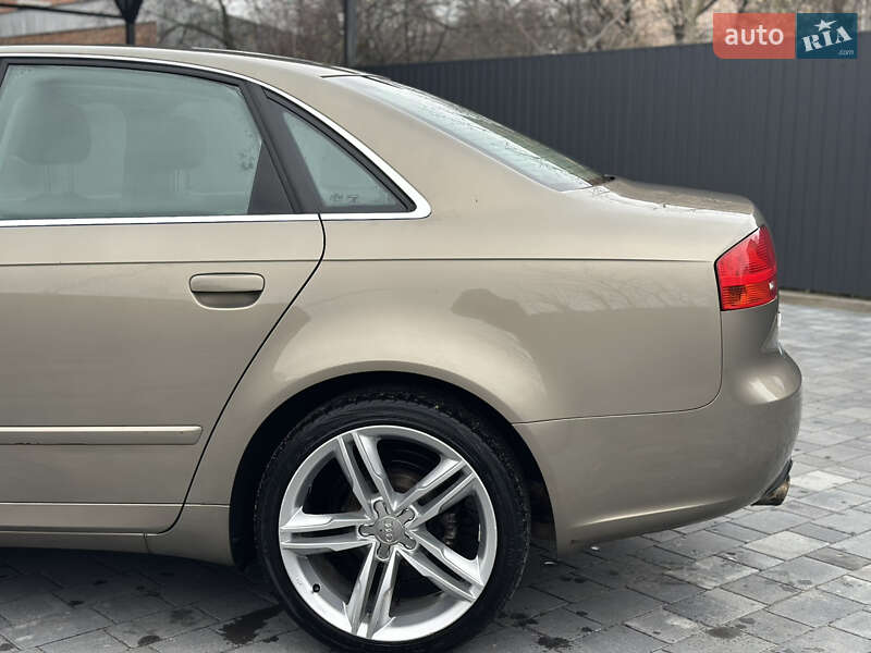 Седан Audi A4 2006 в Староконстантинове