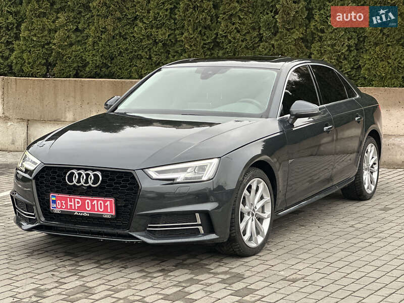Седан Audi A4 2018 в Ровно