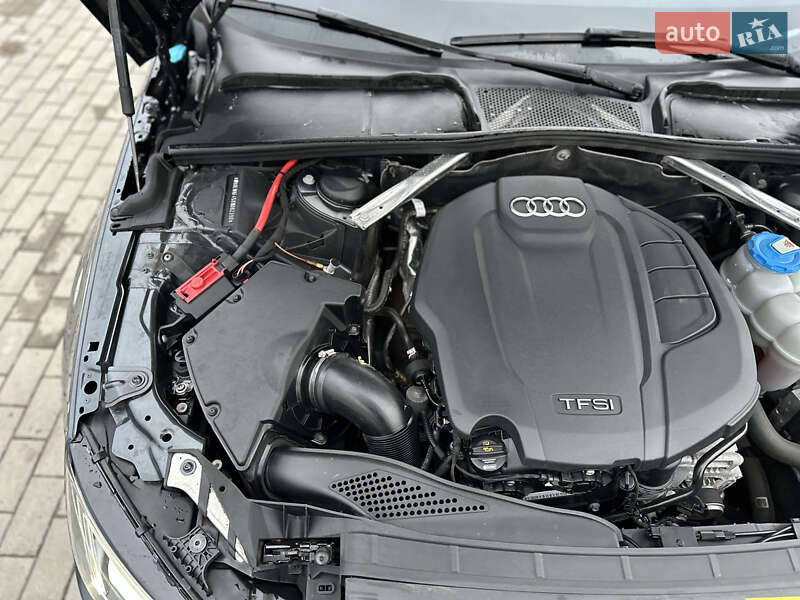 Седан Audi A4 2018 в Ровно