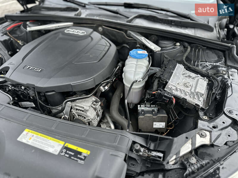 Седан Audi A4 2018 в Ровно