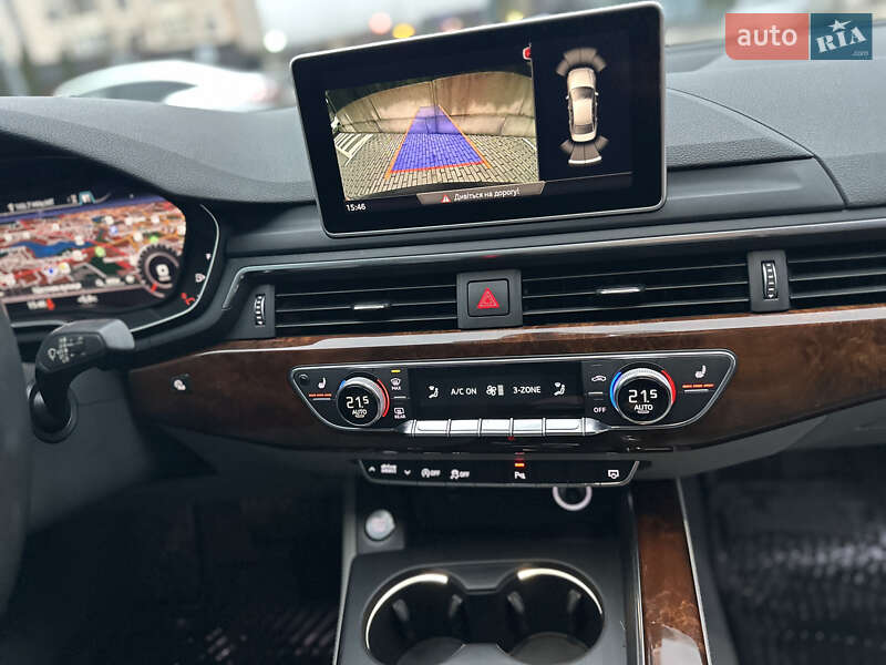 Седан Audi A4 2018 в Ровно