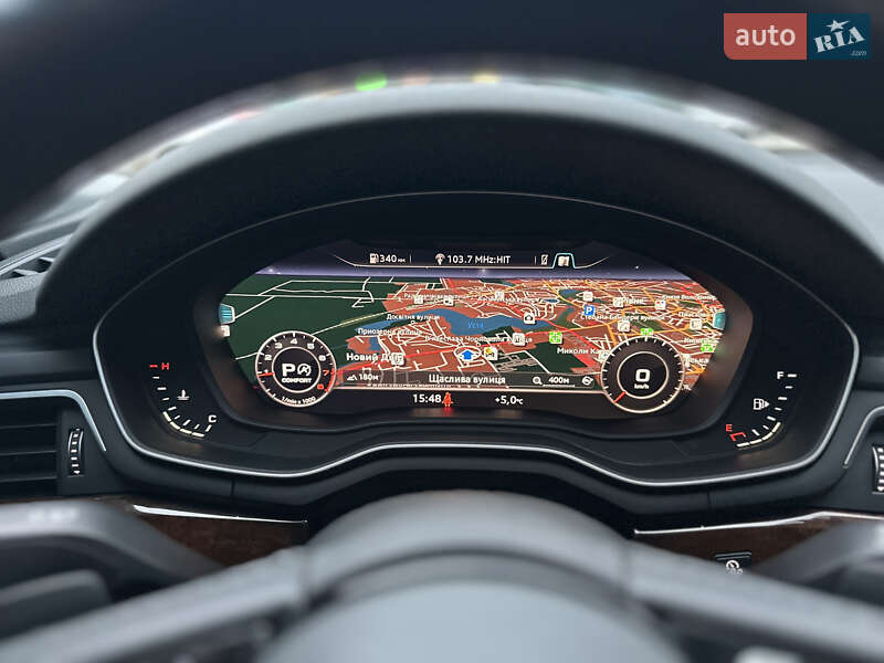 Седан Audi A4 2018 в Ровно