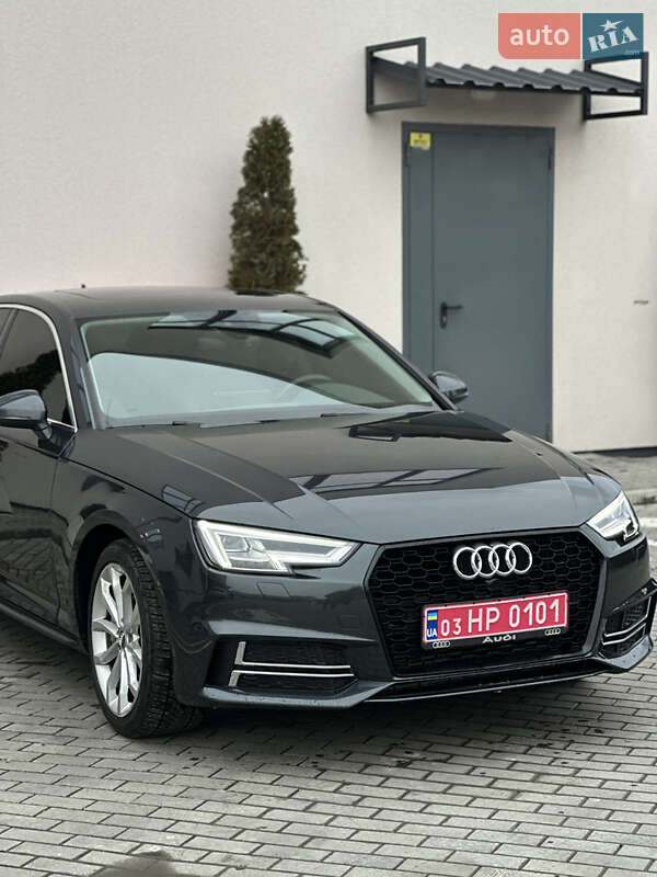 Седан Audi A4 2018 в Ровно