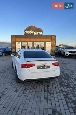 Седан Audi A4 2014 в Львове