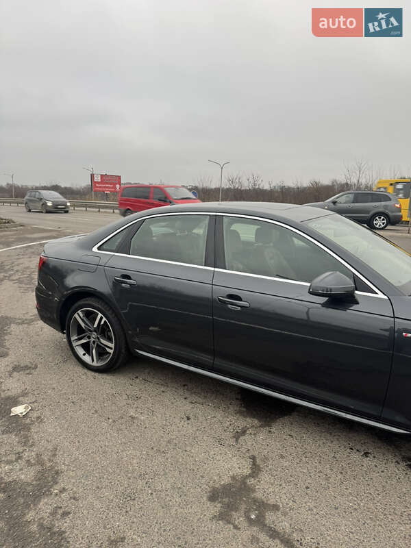 Седан Audi A4 2017 в Львове