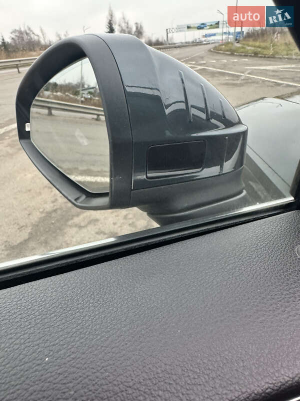 Седан Audi A4 2017 в Львове