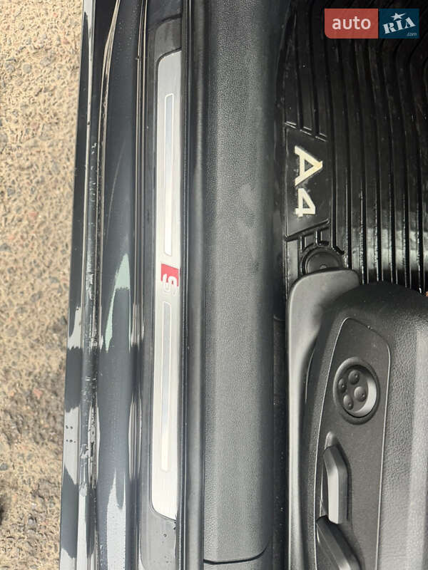 Седан Audi A4 2017 в Львове