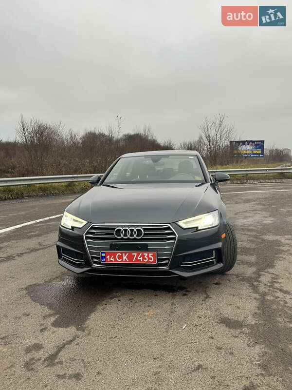 Седан Audi A4 2017 в Львове