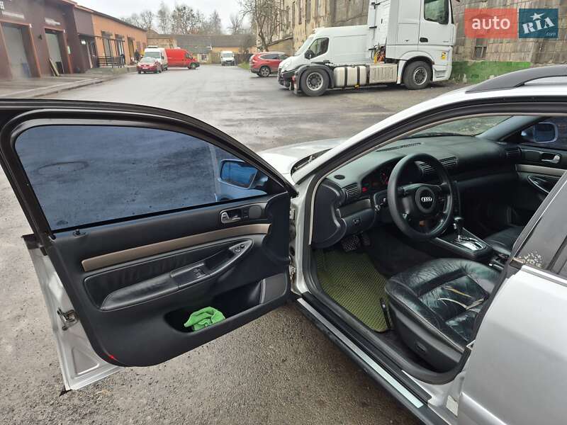 Универсал Audi A4 2000 в Ровно
