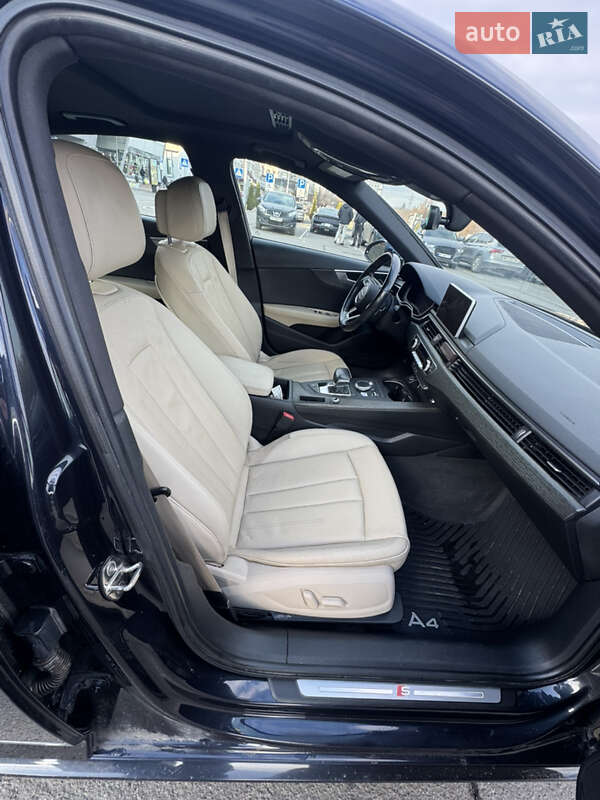 Седан Audi A4 2016 в Львове